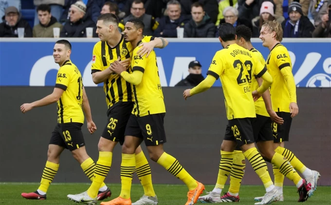 Read more about the article Makar na kratko, ali – Dortmund je lider!