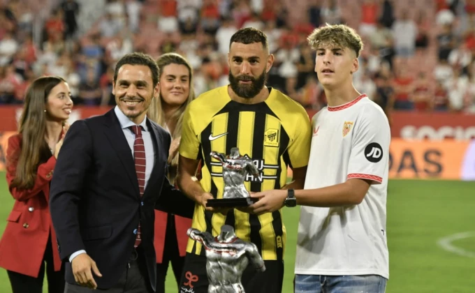 U Realu nema ko da vikne - Benzema oštro o "raštimovanim zvezdama"