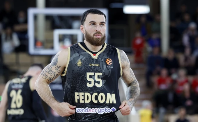 Džejms se oglasio o prelasku u Dubai: "Probudim se posle leta..."