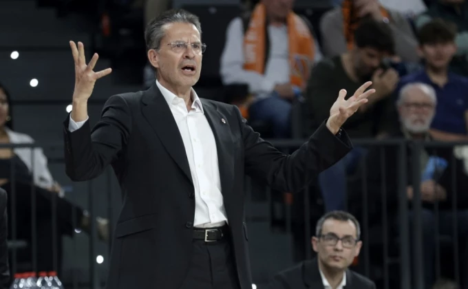 "Mozak" Valensije otišao u Japan, Martinez ostao bez ključnog saradnika