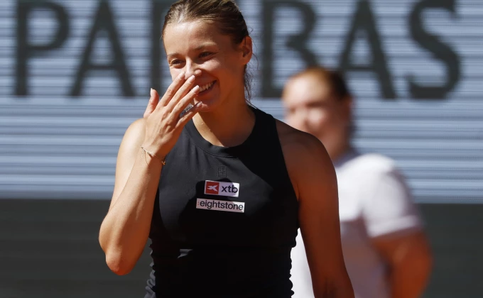 RG - Čudesna kvalifkantkinja Hvalinska u četvrtfinalu
