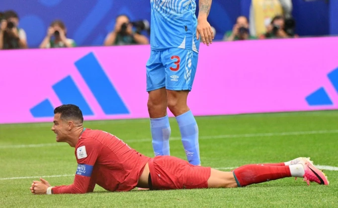 Ronaldo glumi bezbrižnost, izraz lica ga odao