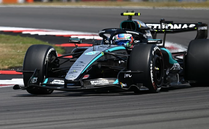 Antoneliju prva bitka u Silverstonu