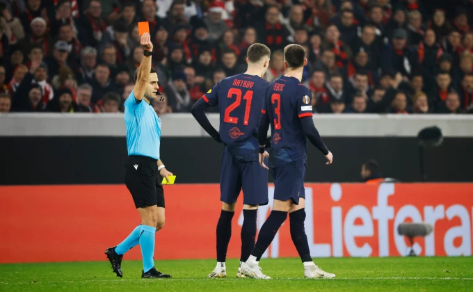 Ratkov pocrveneo, ludnica u Bukureštu, silni Fener i Roma, novi lider Lion!