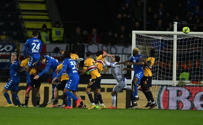 Read more about the article Odluka o kojoj će se pričati, VAR poništio gol Sampdorije u 97. minutu, Stanković poludeo!