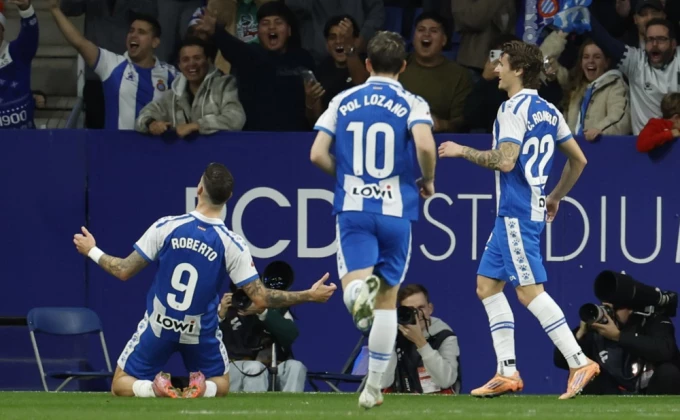 Živi san o Evropi, Dmitrović opet sačuvao mrežu Espanjola za minimalac nad Rajom