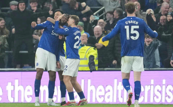 Everton isplaćuje 25.000.000 funti i dovodi veznog!