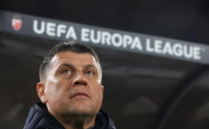 TVITOVI - Navijači Zvezde besni, Vladan Milojević kao Željko Obradović?