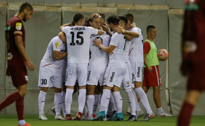 ZVEZDA DOČEKUJE VOŽDOVAC, PARTIZAN GOSTUJE EKIPI MLADOSTI