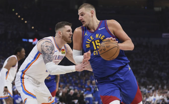 AP Photo/Nate Billings