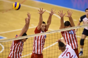 Zvezda ima meč-loptu!