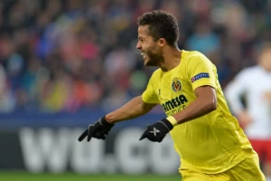 Oglasio se Dos Santos: "Ja gej?"