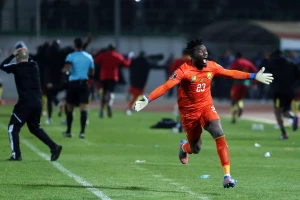 Song vratio Onanu u reprezentaciju Kameruna posle skandala u Kataru!