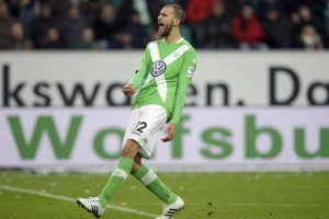 Problem za 'Vukove', Bas Dost van stroja do daljnjeg