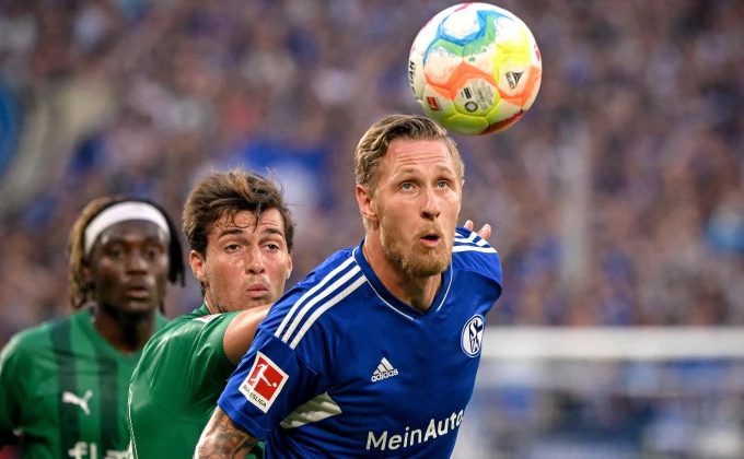 EPA/SASCHA STEINBACH