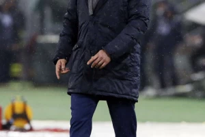 Mihajlović zavisi od Berluskonija?