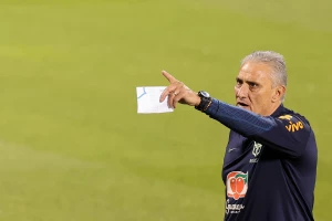 Tite ''u klinču'' sa brazilskim novinarima: ''Ma, dajte, molim vas''