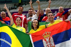 Malo atmosfere ispred "Lusaila", stigli navijači Srbije! Ko će biti brojniji?