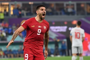 TVITOVI - Ceo svet gleda Srbiju, oduševljenje Tadićem, ali kritikuju pojedince...