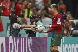Ronaldo opet na meti kritika, ali je napravio i gest za poštovanje!