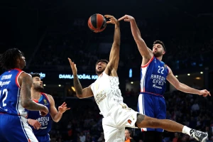Efes igrao po Micićevim notama i na mišiće dobio Asvel