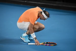 Ništa od epskog finala - Rafael Nadal se povredio i ispao sa Australijan opena!