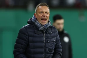 Strpljenju došao kraj, Hofenhajm smenio trenera posle devet utakmica bez pobede!