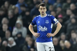 Igrajući za Everton postao ikona Premijer lige, na leto završava karijeru!