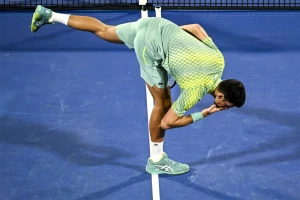 Poljski bombarder je arhiviran, Novak u polufinalu Dubaija!