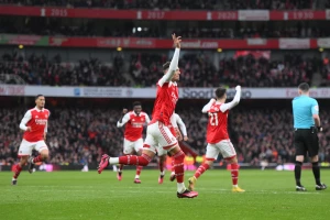 Zemljotres u Londonu - Arsenal u 90+7 okrenuo Bornmut, Čelsi KONAČNO pobedio