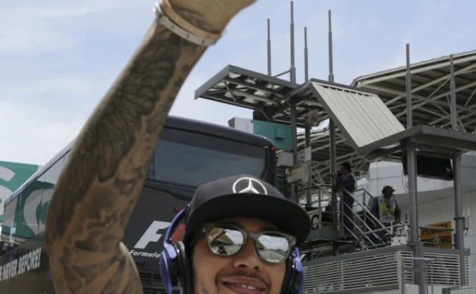 Beta/AP Photo/Andy Wong