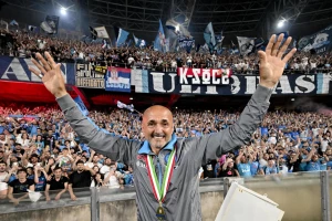 Zamislite sledeće: Svlačionicom Juventusa komanduje čovek s tetovažom Napolija