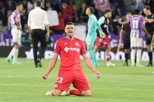 Partizan na pola puta do potpisa Stefana Mitrovića, gde je zapelo?