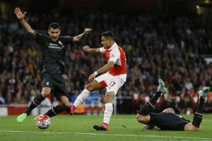 Devojko, da nisi Lovrenova sestra?