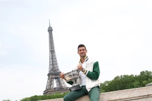 "Novakov trofej ne menja ništa, Federer je i dalje najveći!"