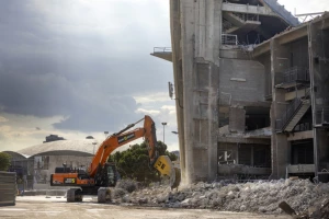 Novo odlaganje, pa kad će se Barsa vratiti na Kamp nou?