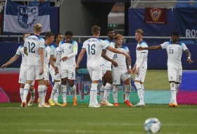 UEFA neće lako sprovesti svoju odluku, Englezi ne žele Ruse nazad