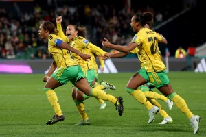 SP - Jamajka slavi, Francuskinjama derbi protiv Brazila, Šveđanke deklasirale "azurine"!