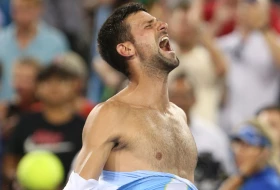 ATP - Novak "juri" sam sebe, još malo do 400