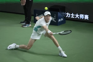 Novo iznenađenje u Šangaju, ispao i četvrti teniser sveta!