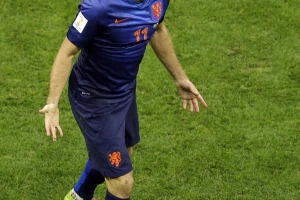 "Oranje" u Rigi bez Robena