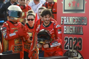 Moto GP - Banjaja u velikom stilu odbranio titulu, Martina "pojeo" pritisak!