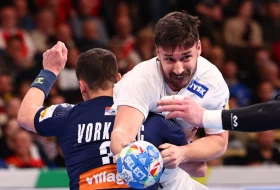 Srbija oslabljena protiv Mađarske, pozvano novo krilo