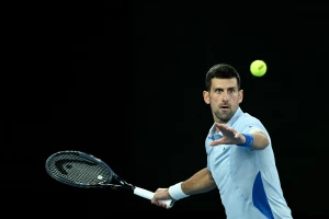 Novak opet piše istoriju tenisa, Ečeveri kasno pokazao zube