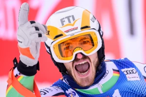 Štraser pobedio u slalomu u Kicbilu