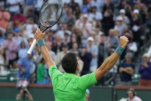 Novak je ponovo onaj stari - Silovit start u Monte Karlu!