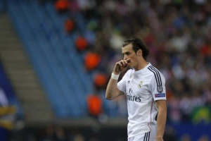 Benitez vraća Bejla na levu stranu, ovo je nova formacija Reala!