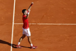 Ovo je saopštenje zvaničnika turnira u Rimu nakon što je Novak pogođen u glavu!