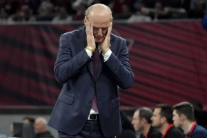 Gomilaju se ozbiljni problemi za Duška Ivanovića