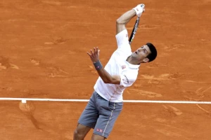 Nole "počistio" Čilića!
